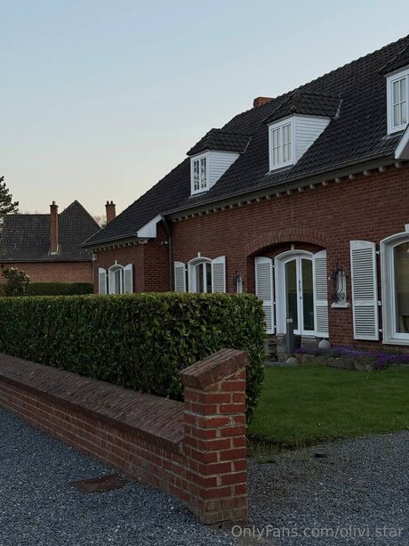 Olivi Star onlyfans porno