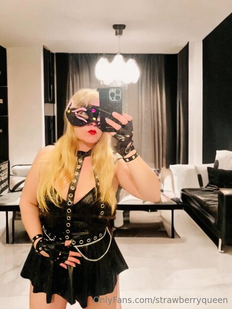 Strawberryqueen onlyfans leak porn