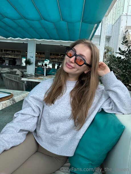 Lily The Queen onlyfans leak