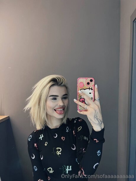 Sofaaaaaaaaaa onlyfans striptease