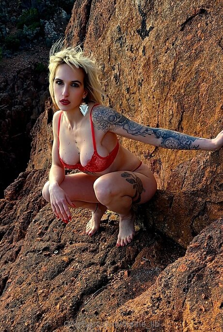 Didine Lib nude onlyfans leak