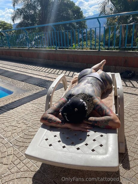 Tattooed Maria only fans pic