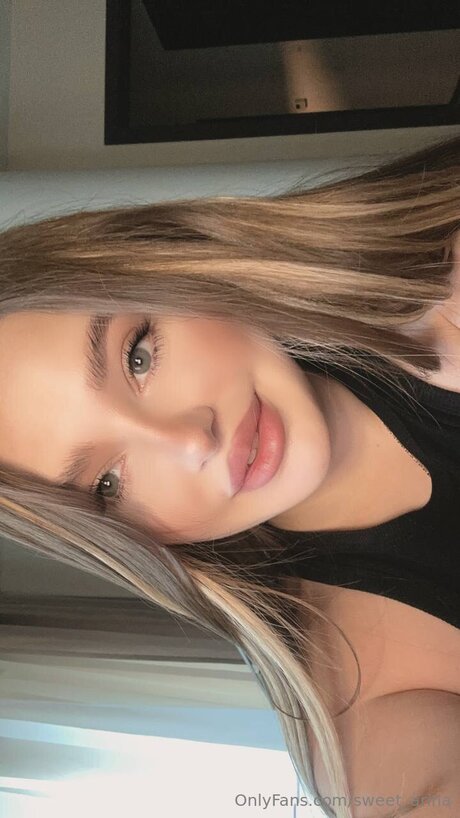 Arina Hot pics onlyfans