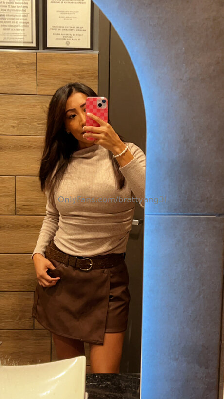 Brattyang3l en onlyfans