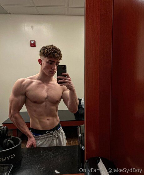 Jakesydboy onlyfans nude tits