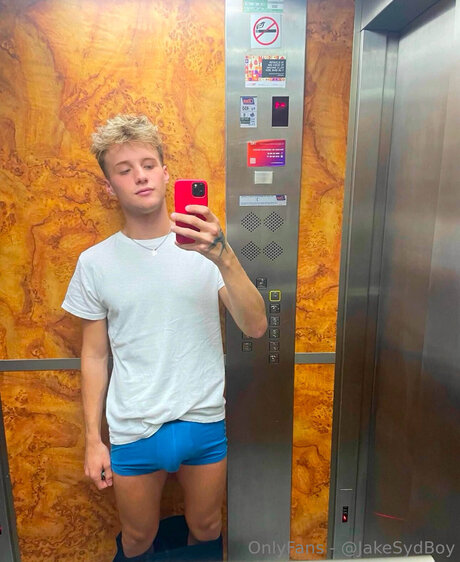 Jakesydboy only fans nude