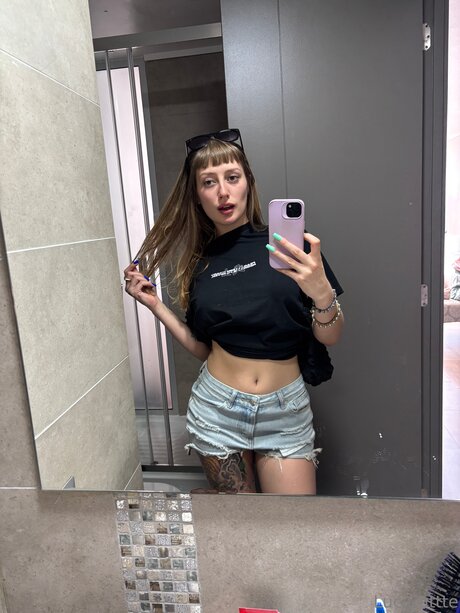 Lucicuttte onlyfans naked pics