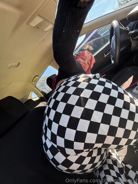 Tittyingaround onlyfans pics leaked