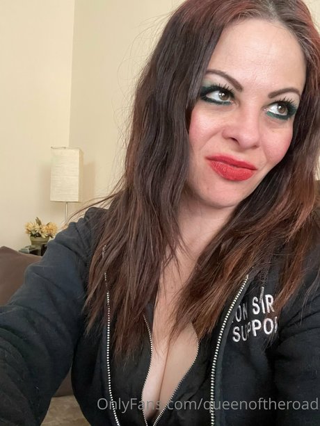 Queen of The Road only fans naked