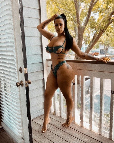 Daryta Sanchez onlyfans nude tits