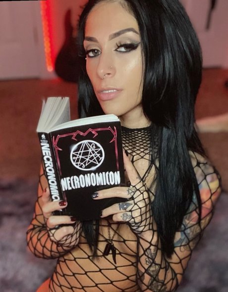 Jessica Sully nude onlyfans