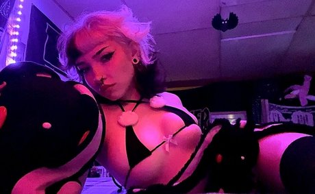 Evilgirll free only fans