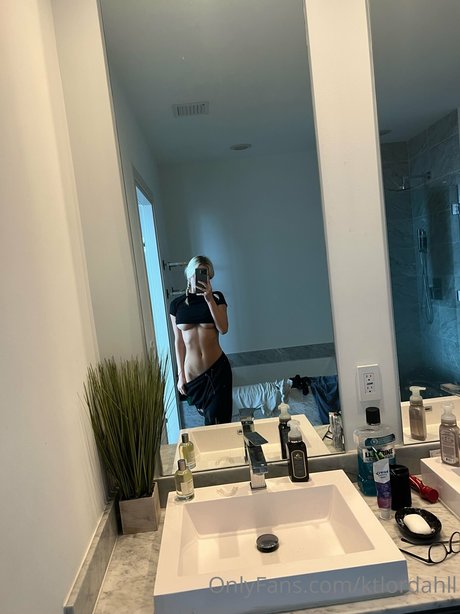 thick ass onlyfans sexy naked depiction