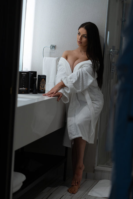 girl next door onlyfans sexy naked glimpse