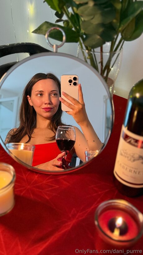 Dani Purrre nude onlyfans pics
