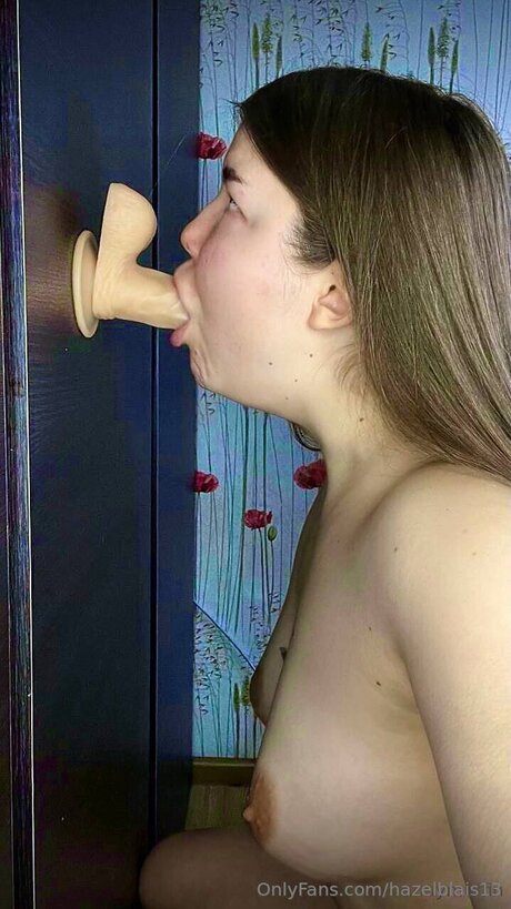 Hazelblais13 onlyfans pics