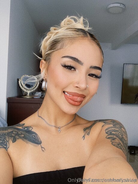 Onlyshiax onlyfans leak sex