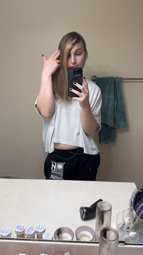 Kinarofficial only fans leak porn