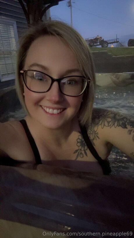 Southern Pineapple69 onlyfans leams