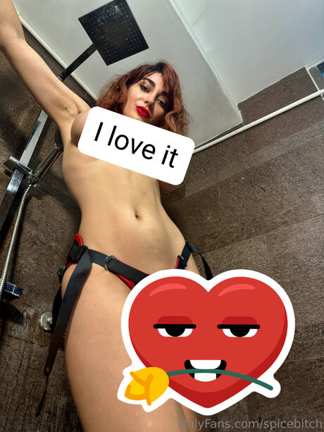 Spicebitch onlyfans model images