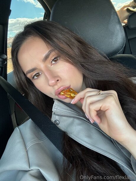 Flexlana joi onlyfans