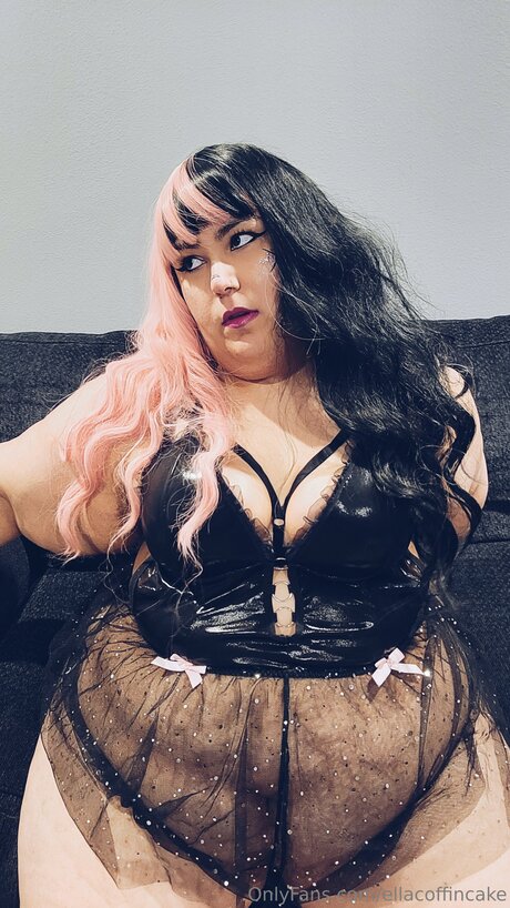 Ellacoffincake onlyfans leaked