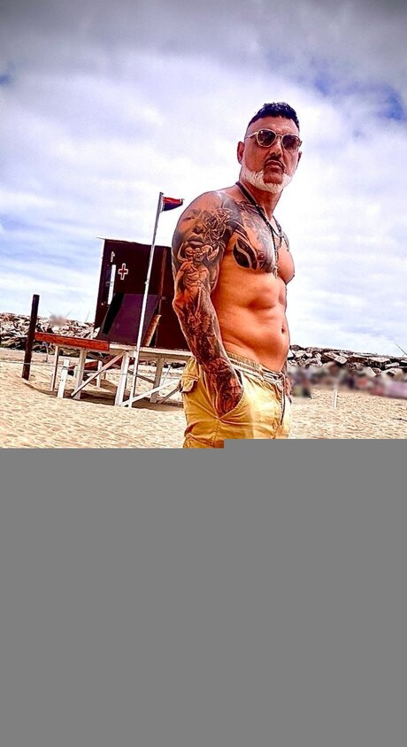 Quimeytattooer only fans nude