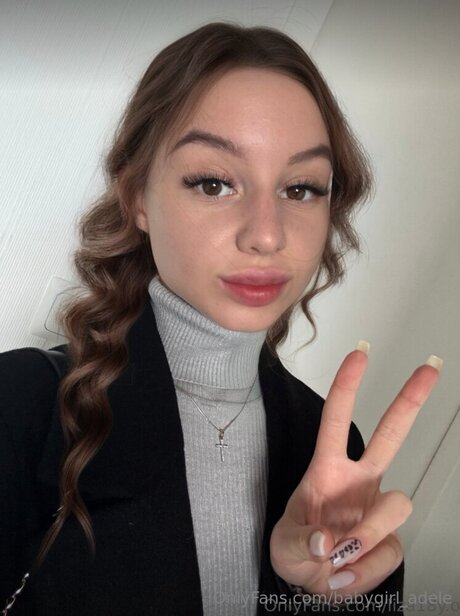 Babygirl Adele sex onlyfans