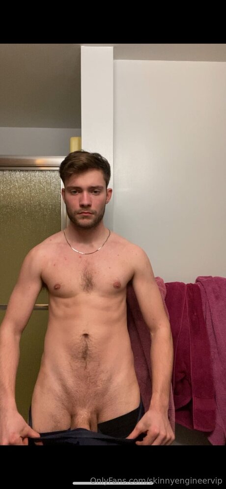 Skinnyengineervip onlyfans photo