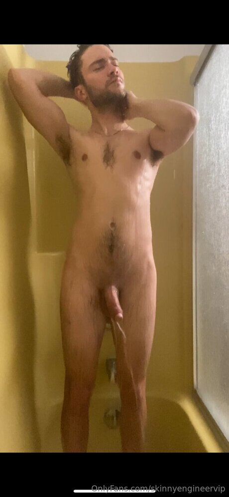 Skinnyengineervip onlyfans leaked free