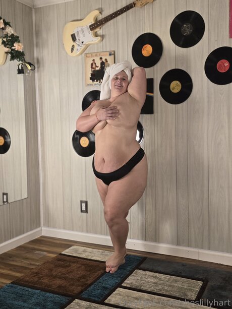 Sheslillyhart onlyfans free