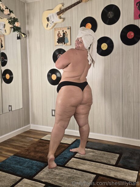 Sheslillyhart nudes only fans