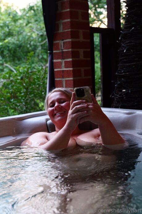 Sheslillyhart nude onlyfans pics