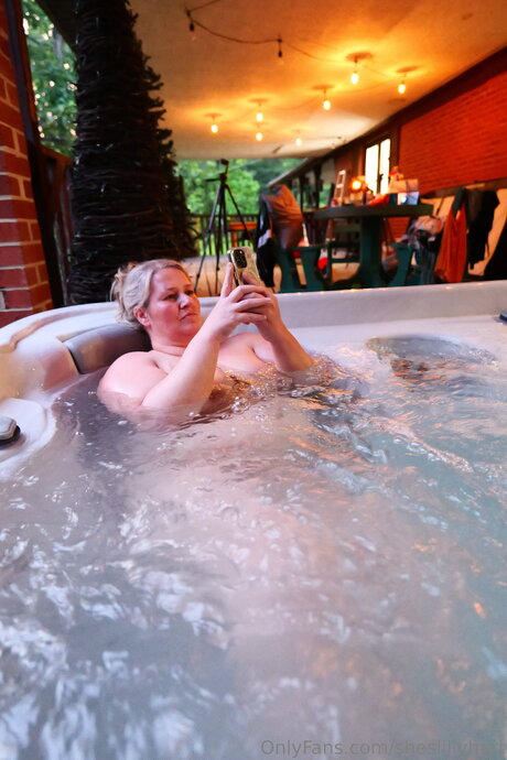 Sheslillyhart onlyfans leaks.