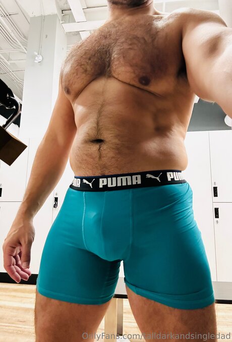 Talldarkandsingledad topless onlyfans