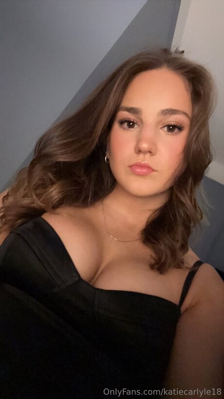 Katiecarlyle18 leaks onlyfans porn