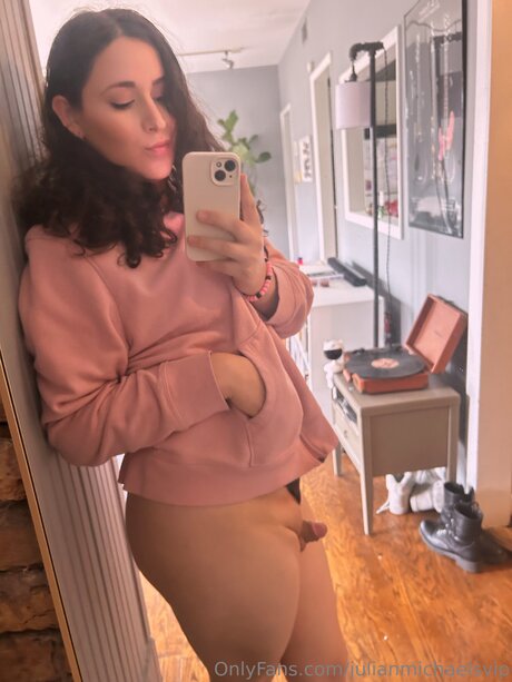 Julianmichaelsvip onlyfans desnuda