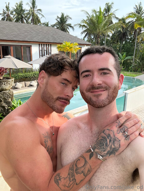 milf onlyfans hot sexy artwork