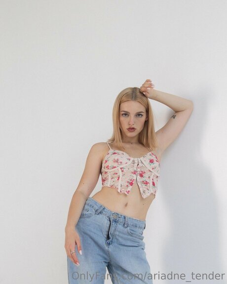 Ariadne Tender onlyfans leak