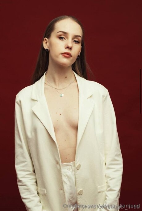 Albina Diamond onlyfans nude leaks