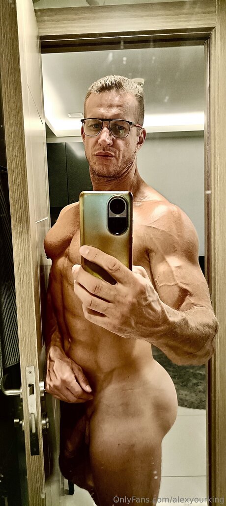 Alexyourking naked leaked onlyfans