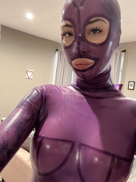 Charlotte Sartre new onlyfans