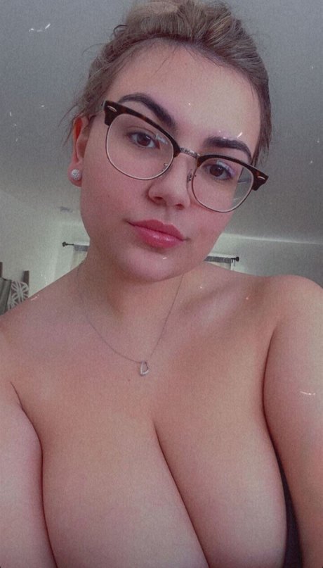 Busty Kait onlyfans pics nude