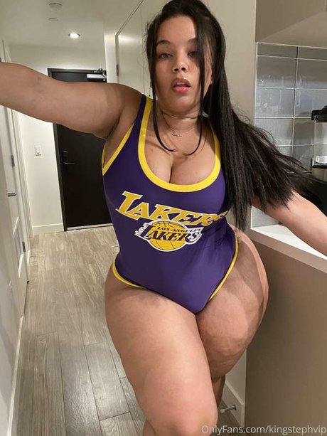 King Steph onlyfans leaked photos