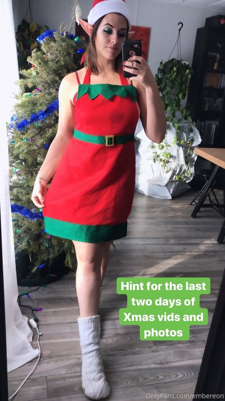 Embereon_ leak onlyfans