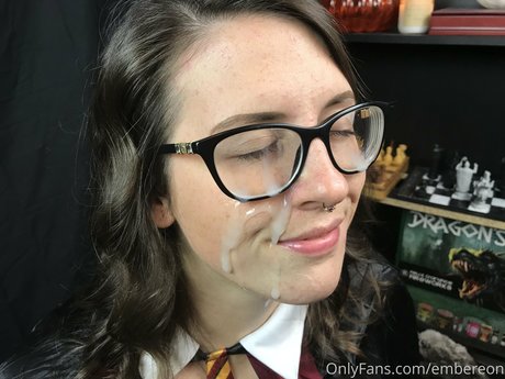 Embereon_ leaks onlyfans