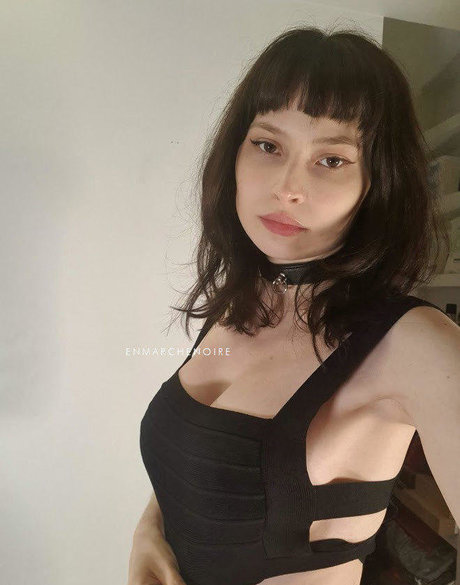 Helene Enmarchenoire onlyfans joi