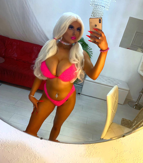 Jade Lyne onlyfans sextape