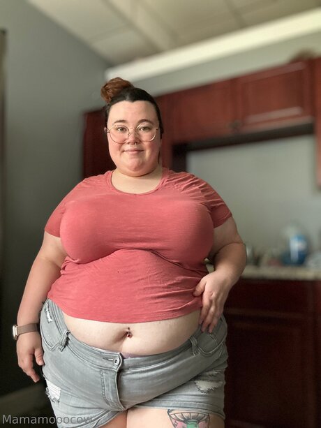 Mamamooocow only fans pic