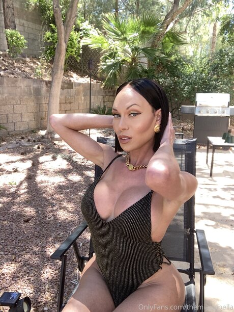 Themiaisabella free only fans